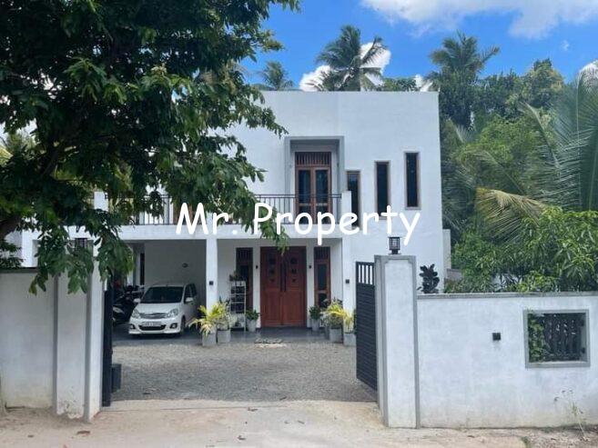 Udugampala house for sale