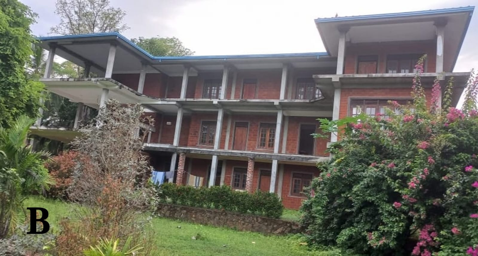 Hotel for sale ambilipitiya