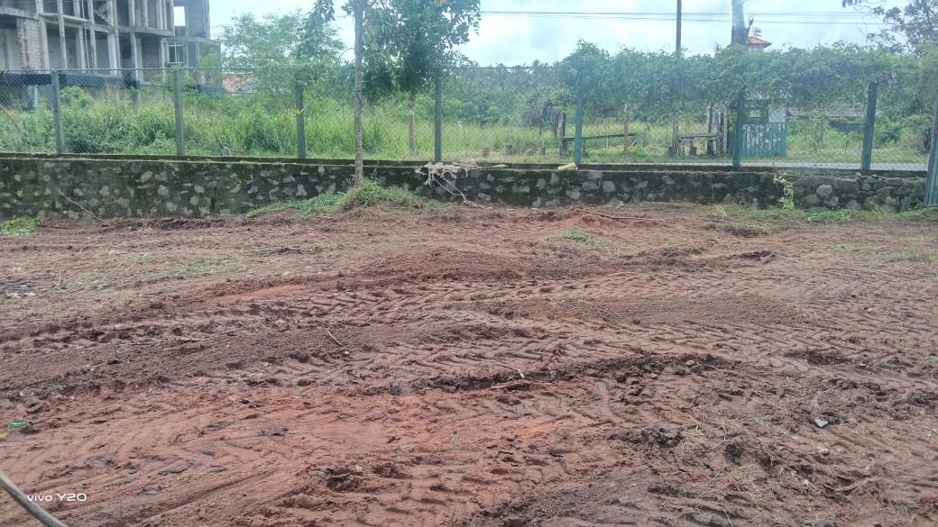 Minuwangoda commercial land for sale