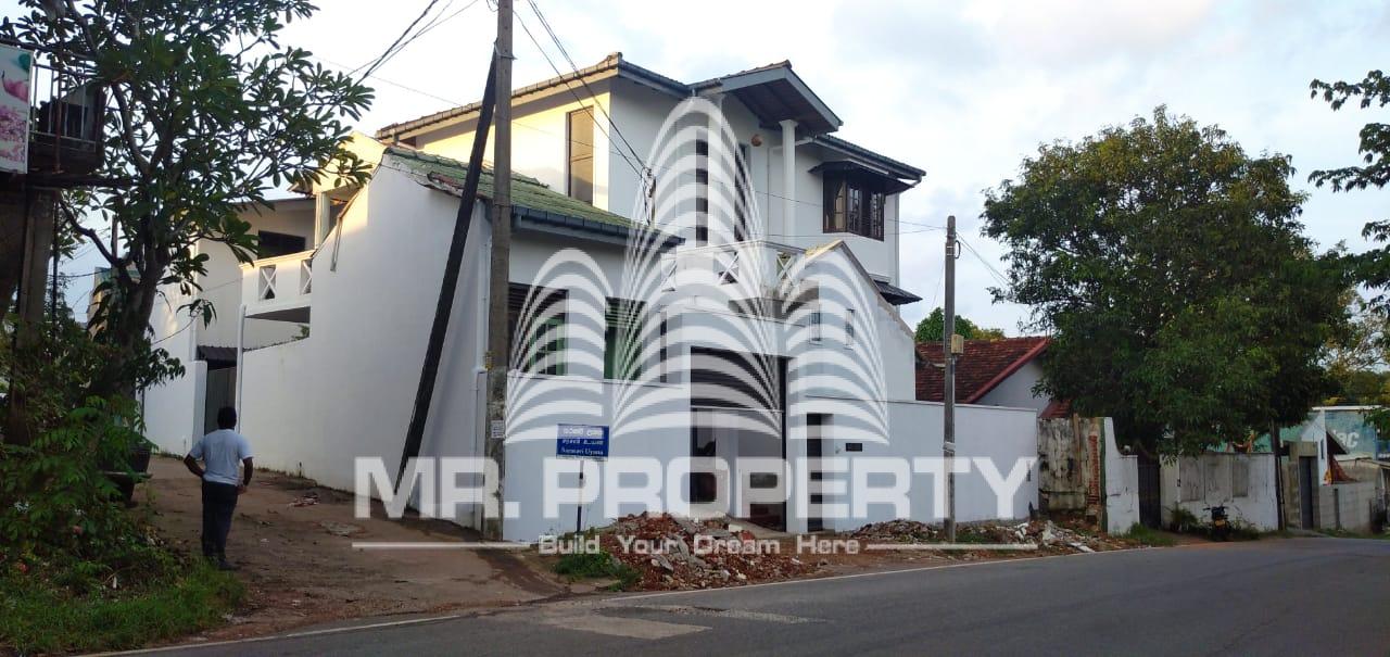 House for sale baththaramulla