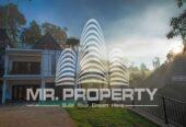 Diyathalawa hotel for sale