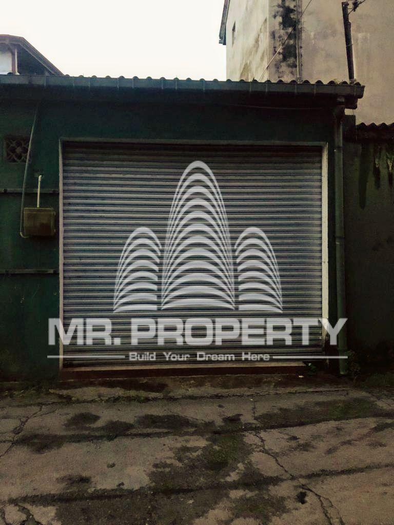 Pinnawala valuable shop for sale