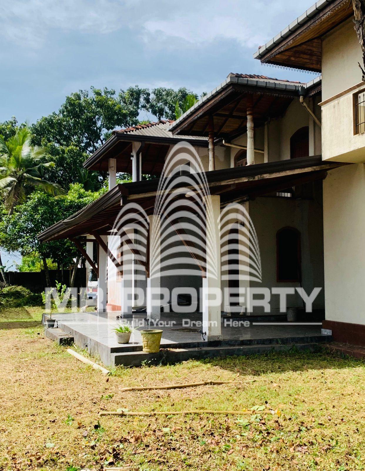 Kadawatha mahara luxurious house for sale