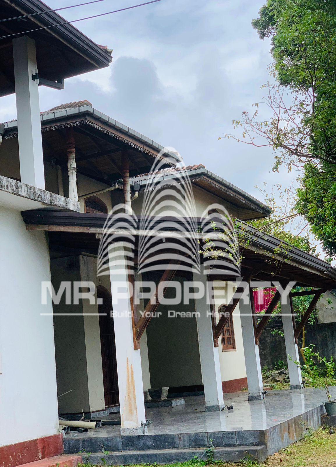 Kadawatha mahara luxurious house for sale
