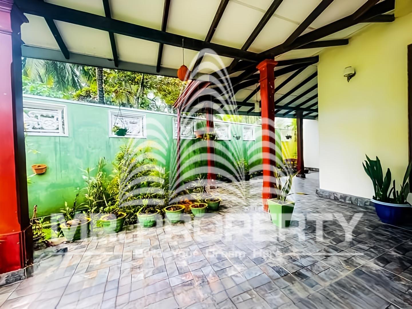 Kaduwela house for sale