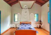 Yakkala hotel for sale