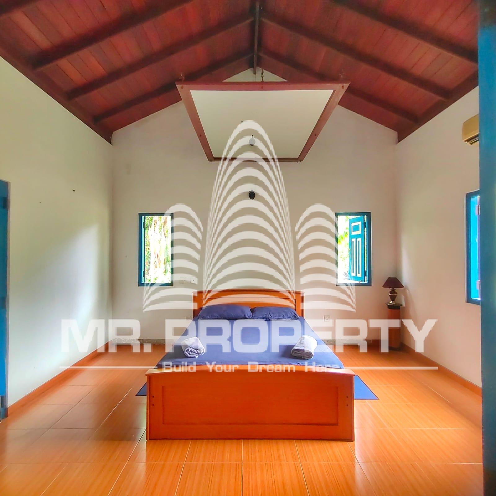 Yakkala hotel for sale