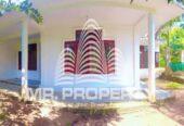 House for sale kandy road gampaha