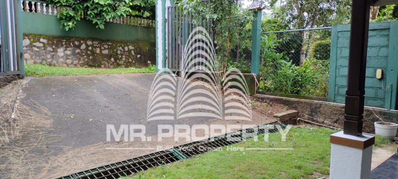 House for sale kalagedihena