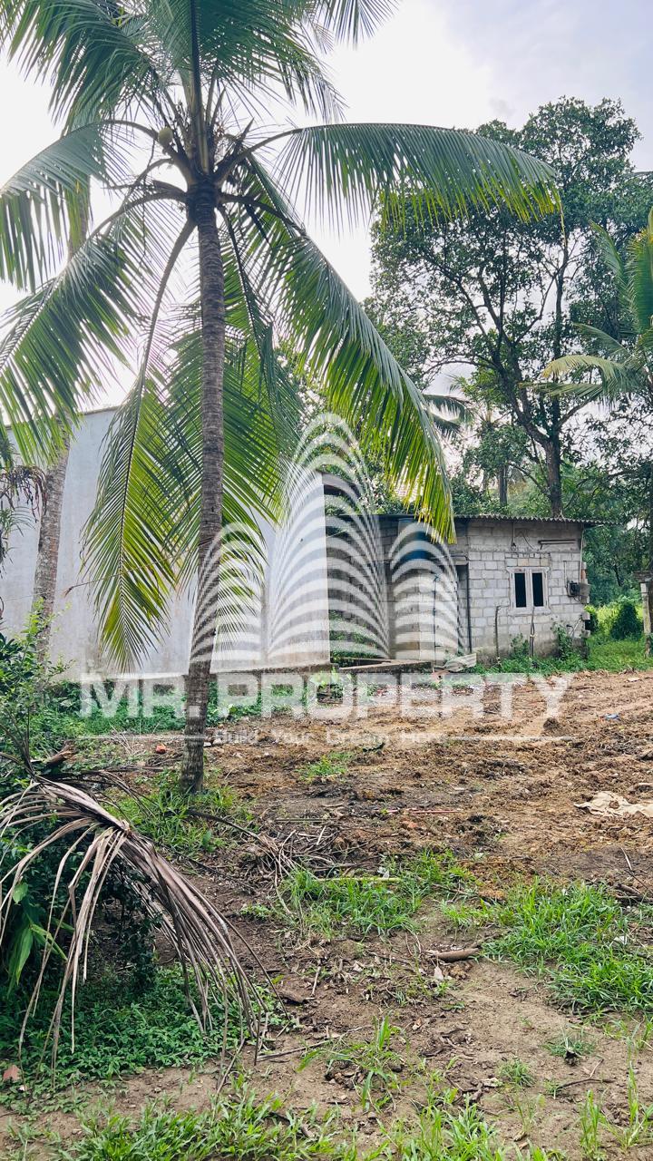 LAND FOR SALE GAMPAHA KINAGAHWELA