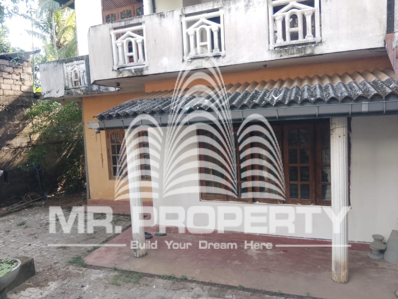House for sale makola town only land value