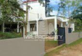 HOUSE FOR SALE KIRIBATHGODA TOWN