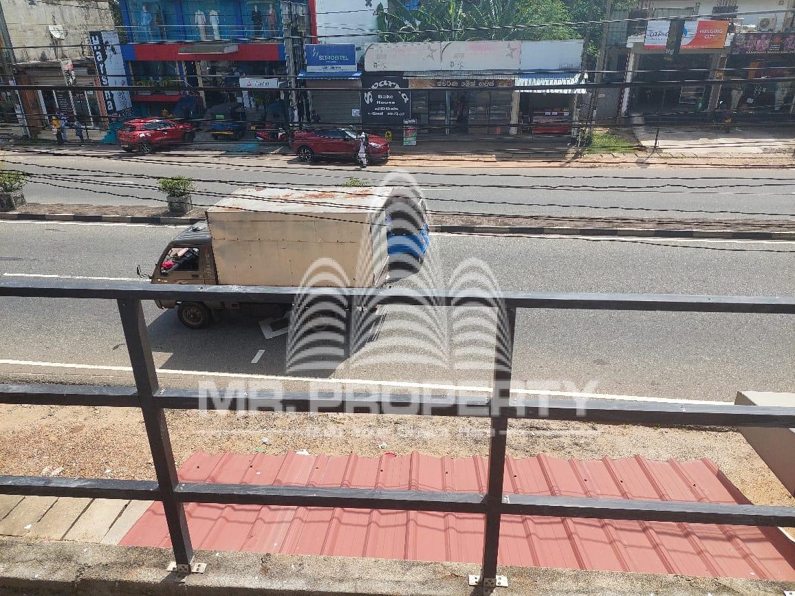 COMERCIAL BUILDING FOR SALE KADAWATHA